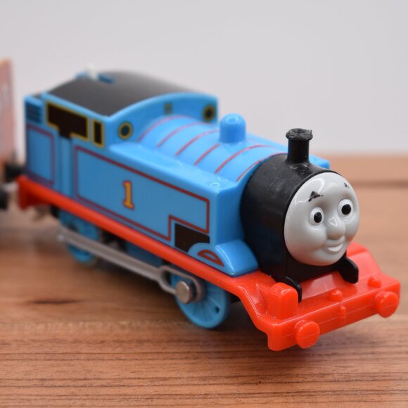 Thomas Annie Passenger Trackmaster Motorized Battery-Operated Thomas & Friends - Picture 3 of 7